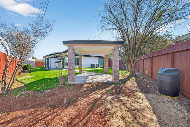 14750 Kendallbrook Drive, Houston, TX 77095