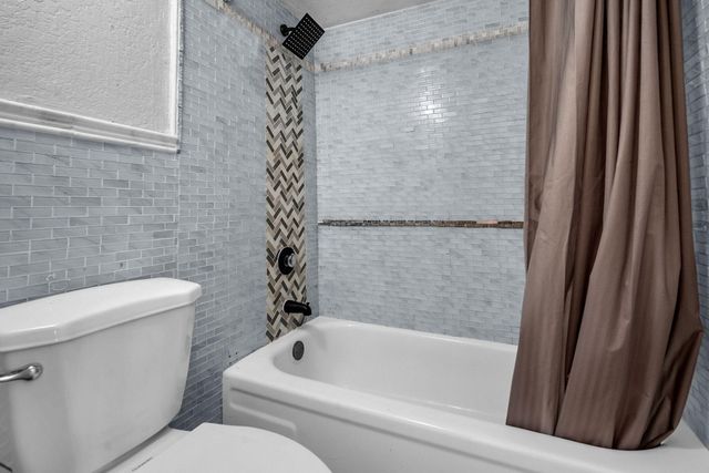 6361 N Falls Cir Drive 408, Lauderhill, FL 33319