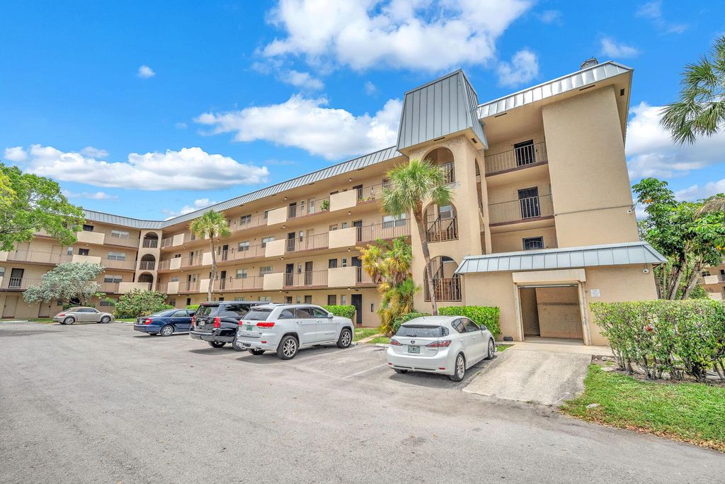 6361 N Falls Cir Drive 408, Lauderhill, FL 33319