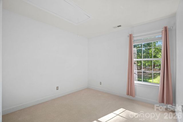 121 Lake Pine Road, Mooresville, NC 28117