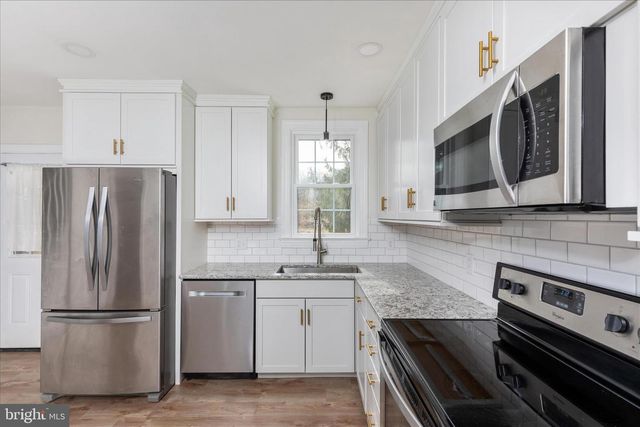 5655 STRASBURG RD, Strasburg, VA 22657