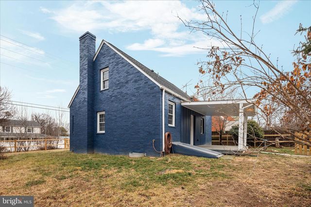 5655 STRASBURG RD, Strasburg, VA 22657