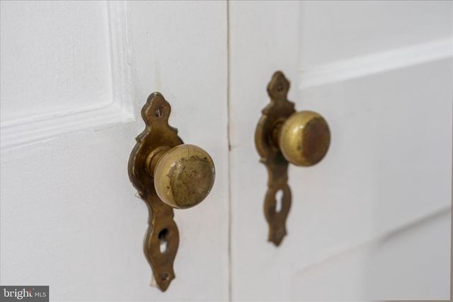 5655 STRASBURG RD, Strasburg, VA 22657