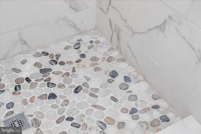 5655 STRASBURG RD, Strasburg, VA 22657