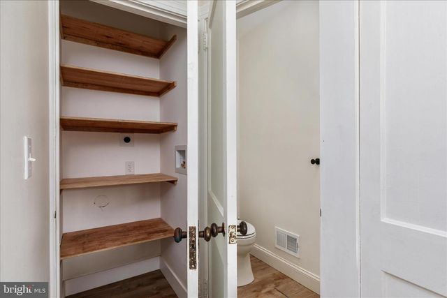 5655 STRASBURG RD, Strasburg, VA 22657