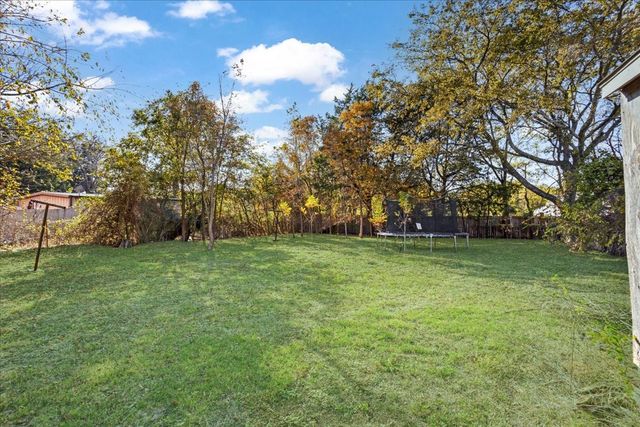 203 S Carter Street, Whitewright, TX 75491