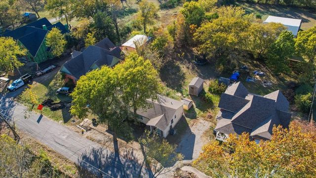 203 S Carter Street, Whitewright, TX 75491