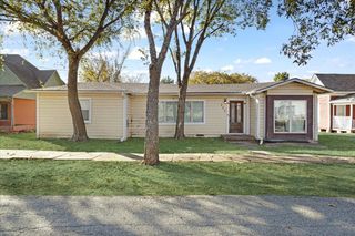 203 S Carter Street, Whitewright, TX 75491