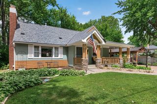6044 48th Street N, Oakdale, MN 55128