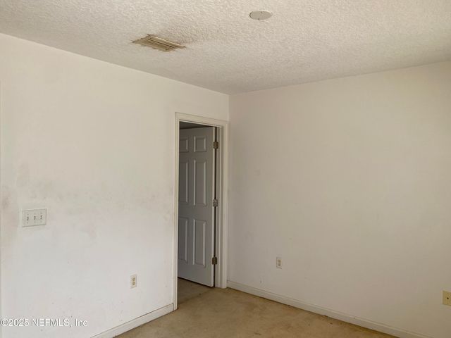1488 FIELDVIEW Drive, Jacksonville, FL 32225