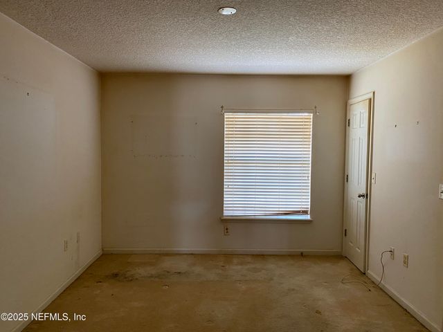 1488 FIELDVIEW Drive, Jacksonville, FL 32225