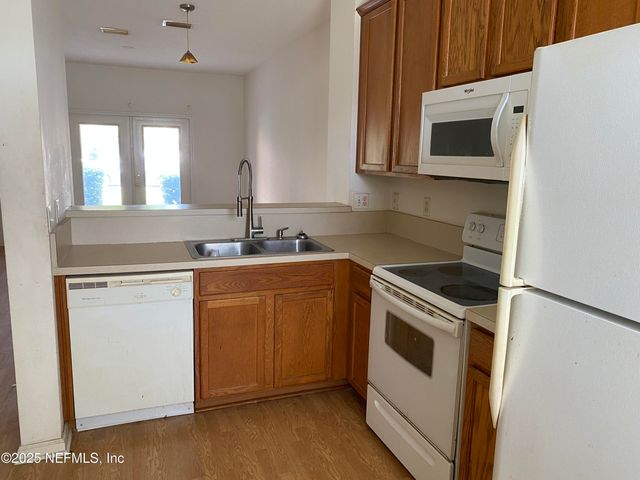 1488 FIELDVIEW Drive, Jacksonville, FL 32225
