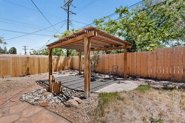 1010 Princeton Drive SE, Albuquerque, NM 87106