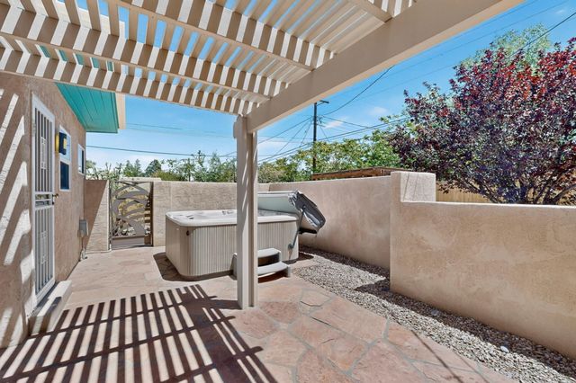 1010 Princeton Drive SE, Albuquerque, NM 87106