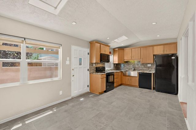 1010 Princeton Drive SE, Albuquerque, NM 87106