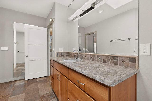 1010 Princeton Drive SE, Albuquerque, NM 87106