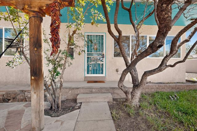 1010 Princeton Drive SE, Albuquerque, NM 87106