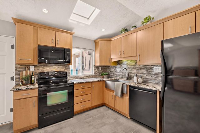 1010 Princeton Drive SE, Albuquerque, NM 87106