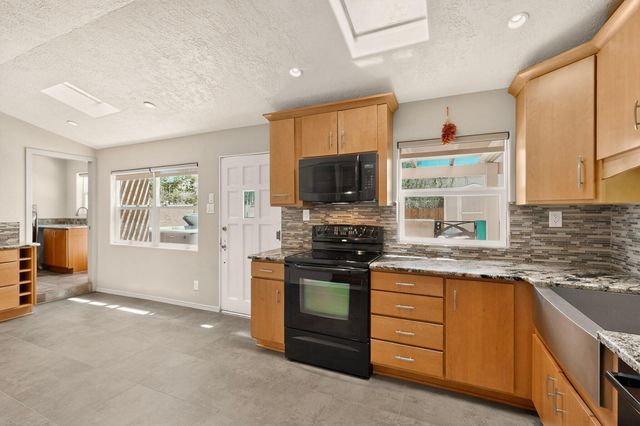 1010 Princeton Drive SE, Albuquerque, NM 87106