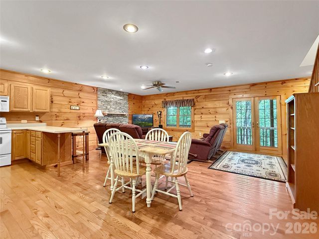 219 Red Maple Lane, Boone, NC 28607