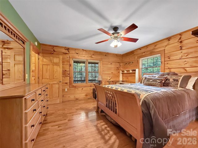 219 Red Maple Lane, Boone, NC 28607