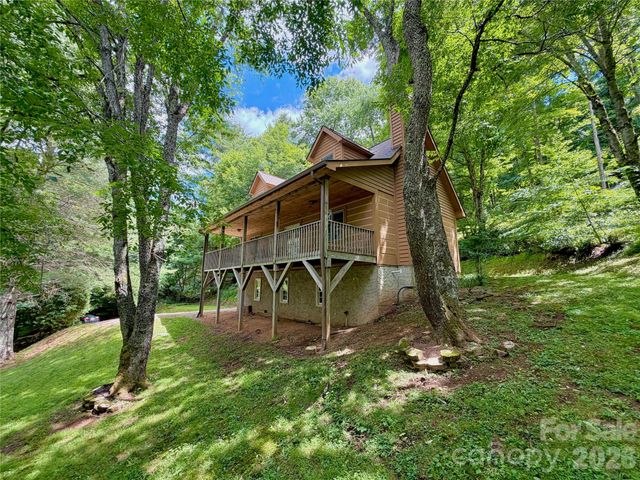 219 Red Maple Lane, Boone, NC 28607