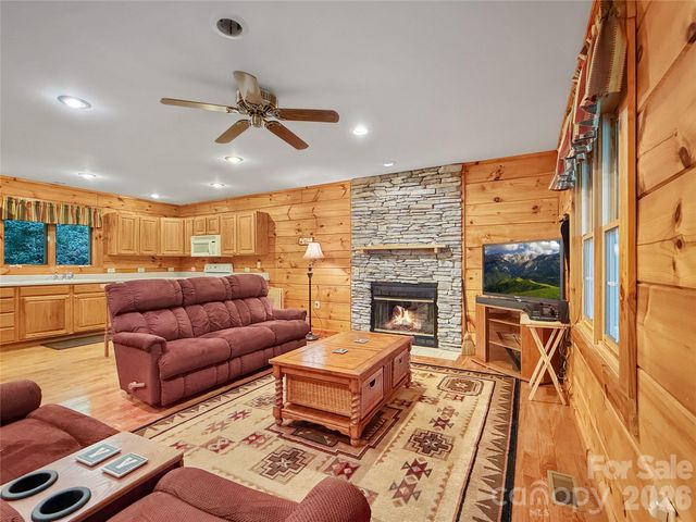 219 Red Maple Lane, Boone, NC 28607