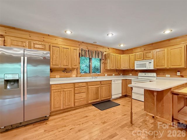 219 Red Maple Lane, Boone, NC 28607