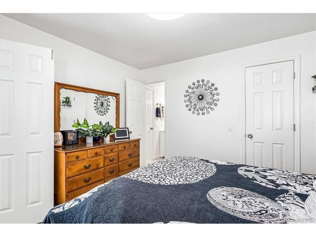 13884 E Lehigh Ave F, Aurora, CO 80014