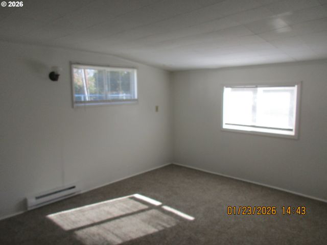 180 E SECOND Ave, Sutherlin, OR 97479