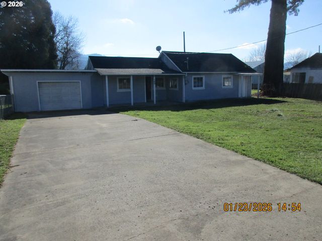 180 E SECOND Ave, Sutherlin, OR 97479
