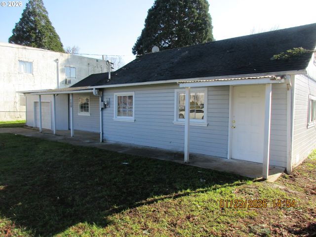 180 E SECOND Ave, Sutherlin, OR 97479