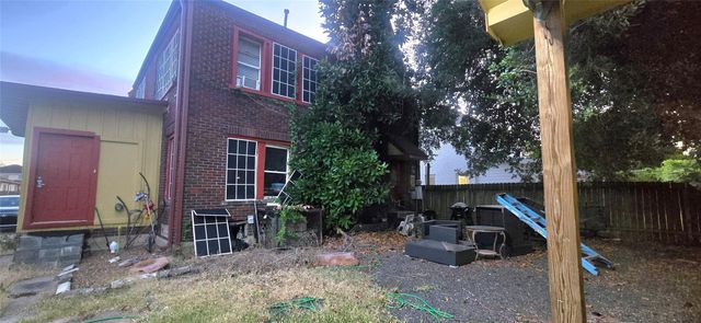 2821 Eagle Street, Houston, TX 77004