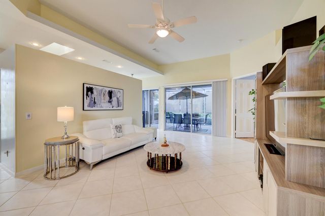 450 SW Fairway Landing, Port St Lucie, FL 34986