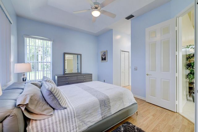 450 SW Fairway Landing, Port St Lucie, FL 34986