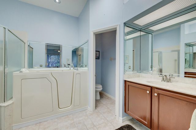 450 SW Fairway Landing, Port St Lucie, FL 34986