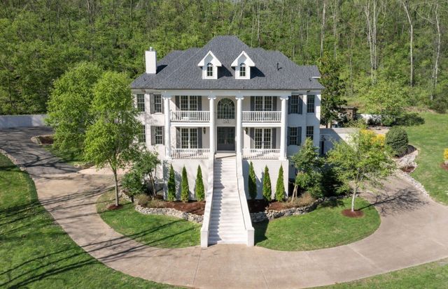 2183 S Berrys Chapel Rd, Franklin, TN 37069
