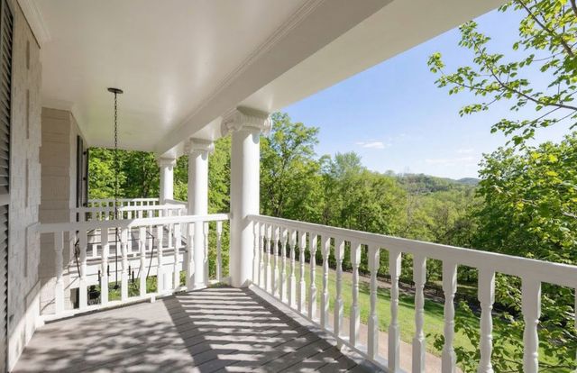 2183 S Berrys Chapel Rd, Franklin, TN 37069