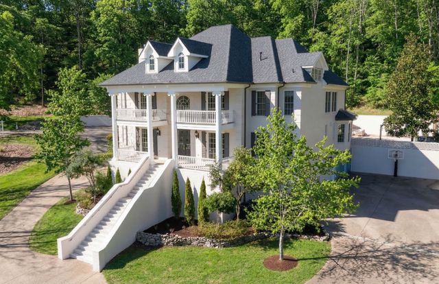 2183 S Berrys Chapel Rd, Franklin, TN 37069