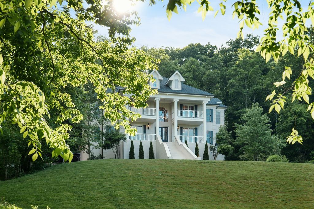 2183 S Berrys Chapel Rd, Franklin, TN 37069