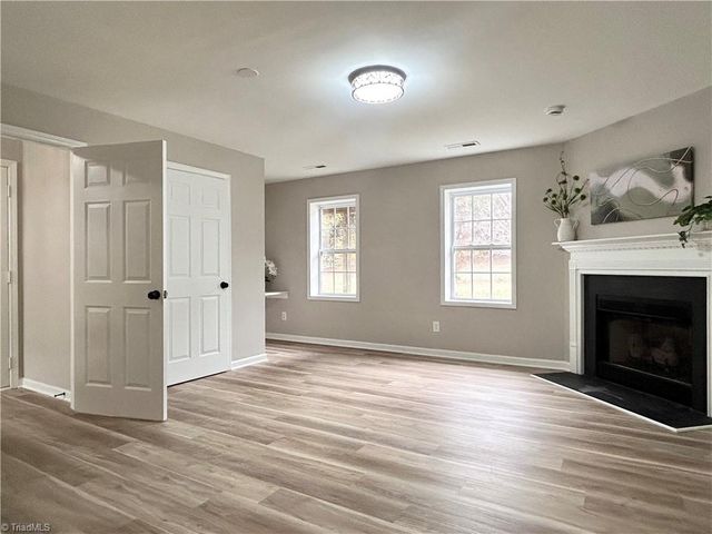 6148 Tory Court, High Point, NC 27265