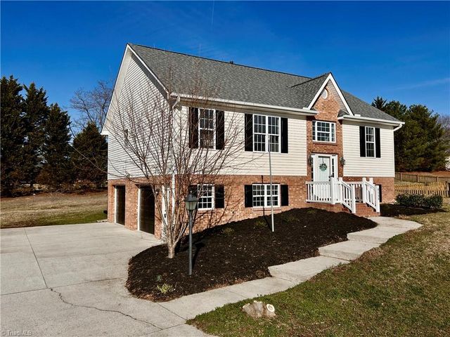 6148 Tory Court, High Point, NC 27265