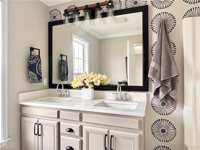 6148 Tory Court, High Point, NC 27265