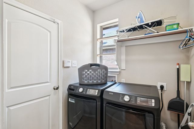 238 Old Spanish Trail, Waxahachie, TX 75167