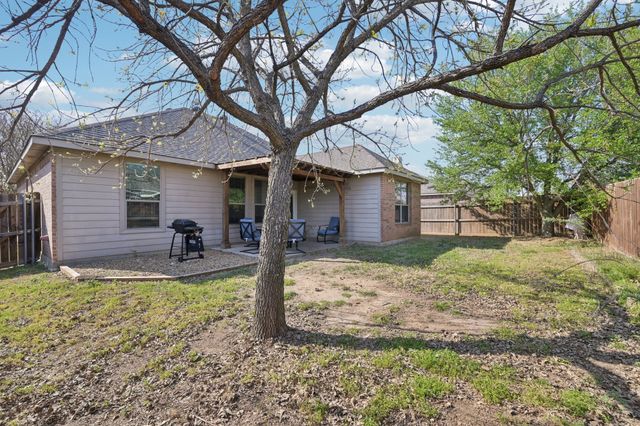 238 Old Spanish Trail, Waxahachie, TX 75167