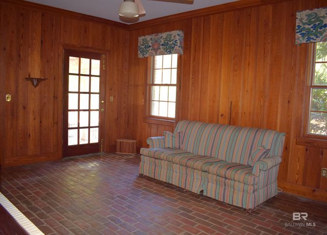 422 W Wiggins Street, Monroeville, AL 36460