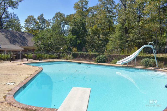 422 W Wiggins Street, Monroeville, AL 36460