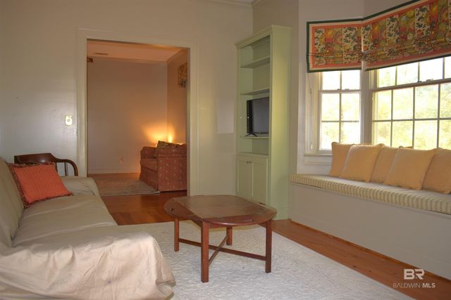 422 W Wiggins Street, Monroeville, AL 36460