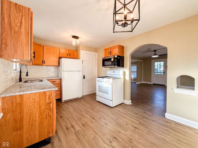 3619 Andover Road, Anderson, IN 46013