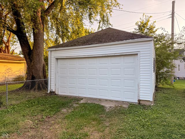3619 Andover Road, Anderson, IN 46013